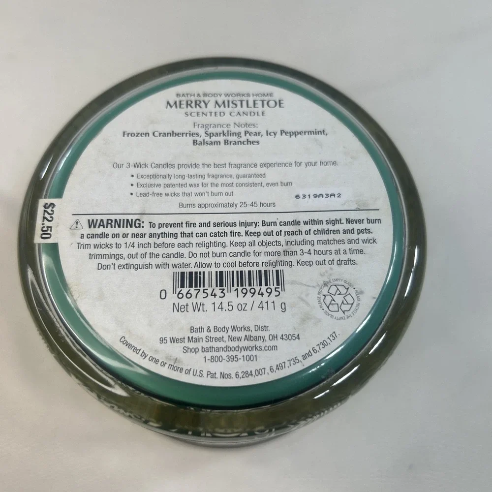 New Bath and Body Works 3 Wick Candle Merry Mistletoe